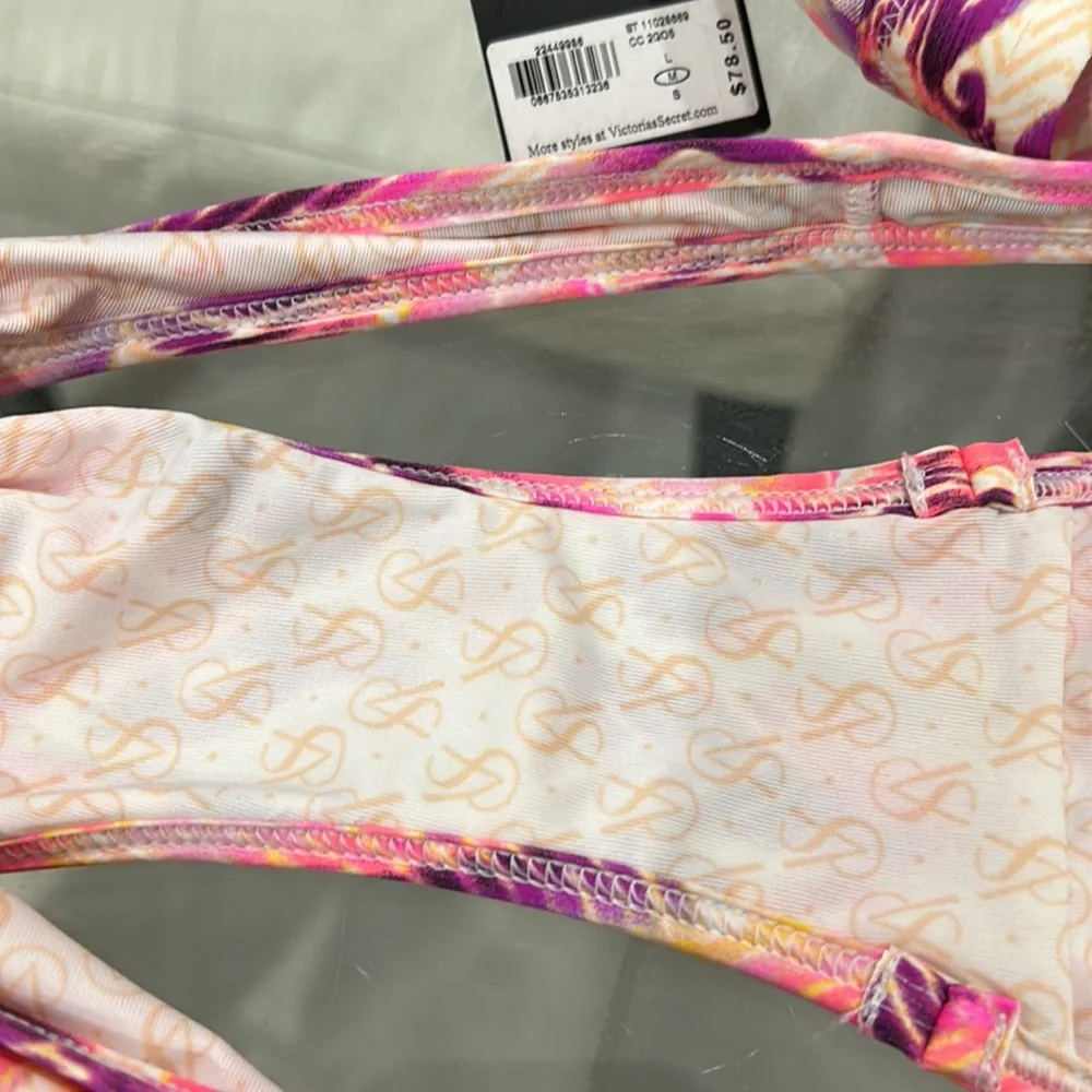 Victoria’s Secret bikini - Picture 4 of 6